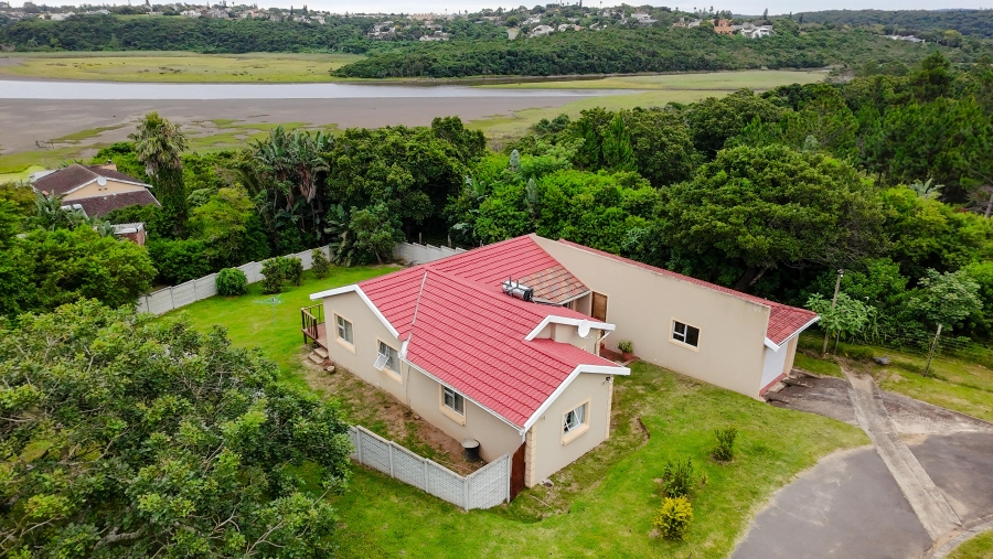 3 Bedroom Property for Sale in Gonubie Eastern Cape